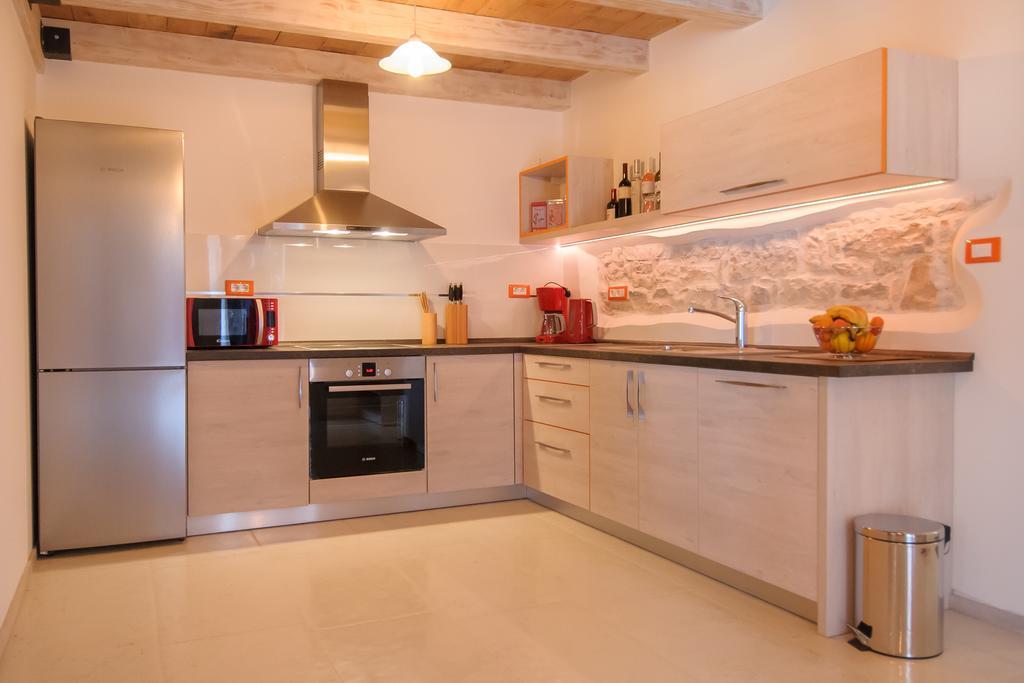 Apartments Borgo 8 Tar-Vabriga Buitenkant foto