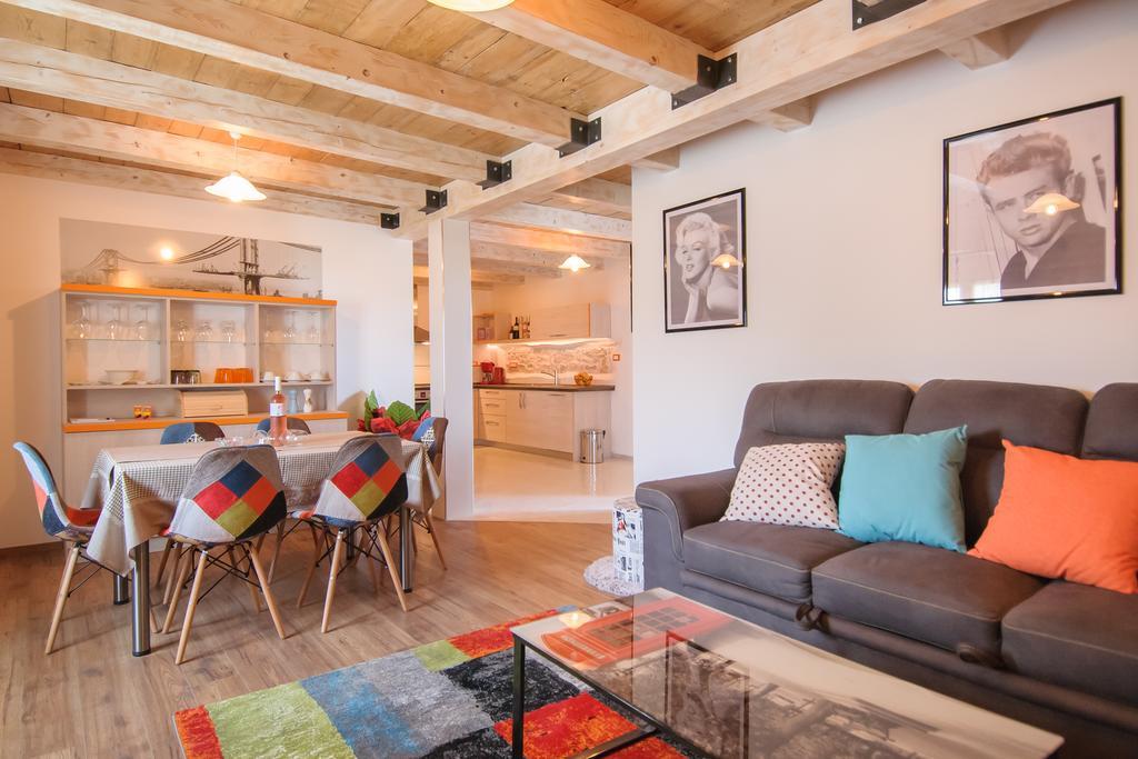Apartments Borgo 8 Tar-Vabriga Buitenkant foto